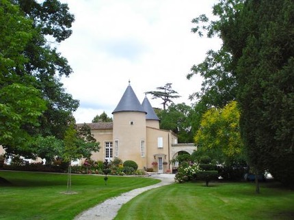 Château Lescombes 2